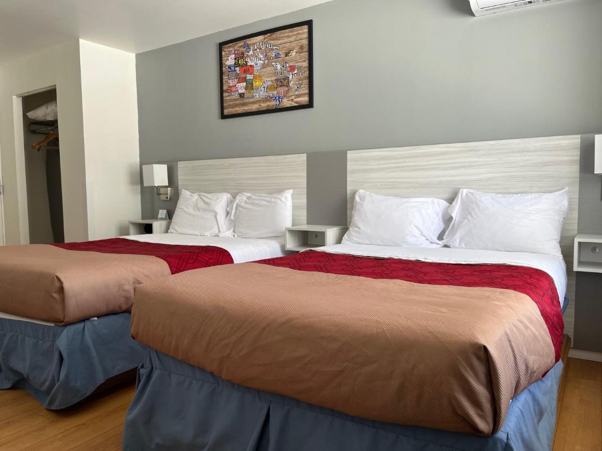 Double Room Two Double Beds Non-Smoking